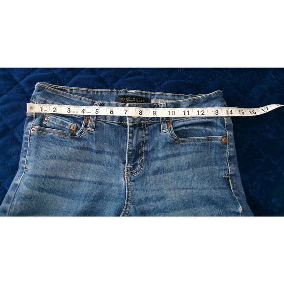 EUC Aeropostale Jeans 2 Women Regular Size Blue Denim Low Rise Curvy Skinny - Picture 3 of 13